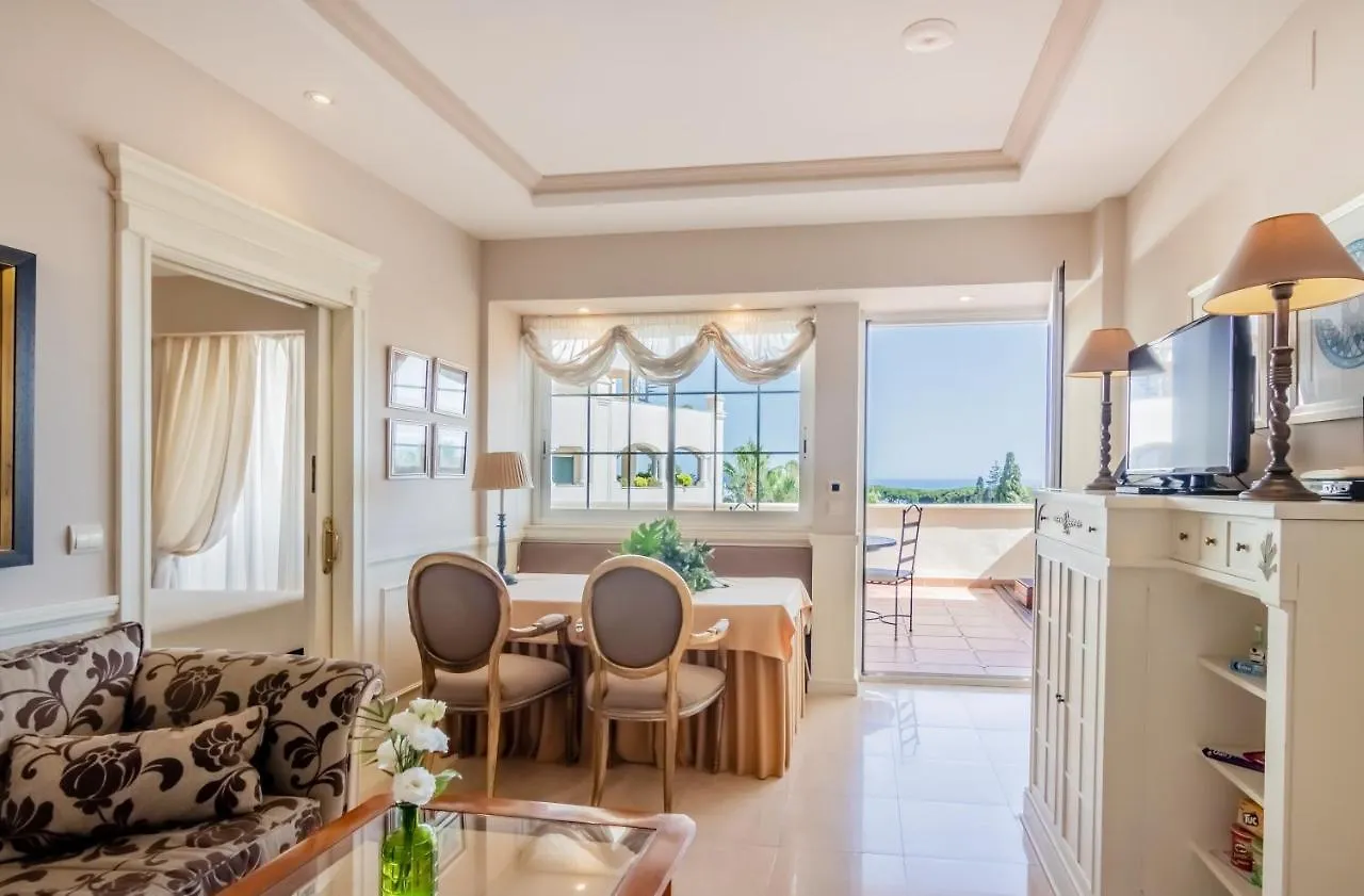 Апартаменты Guadalpin Suites Марбелья