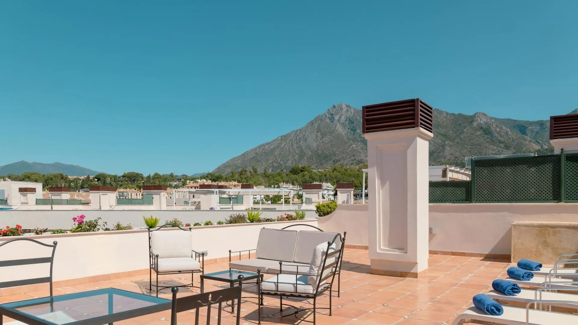 Guadalpin Suites Марбелья