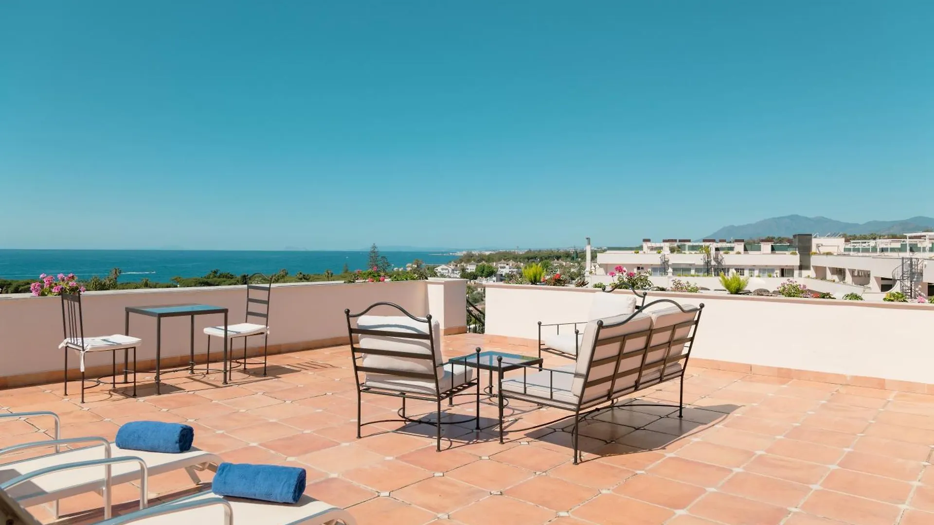 Guadalpin Suites Марбелья Апартаменты